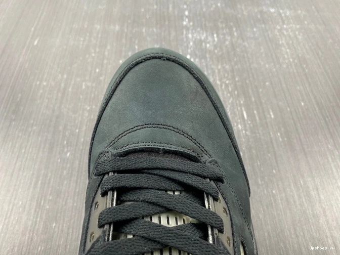 DR0092-001 Jordan Gore-Tex Retro Off-Noir 5 1229